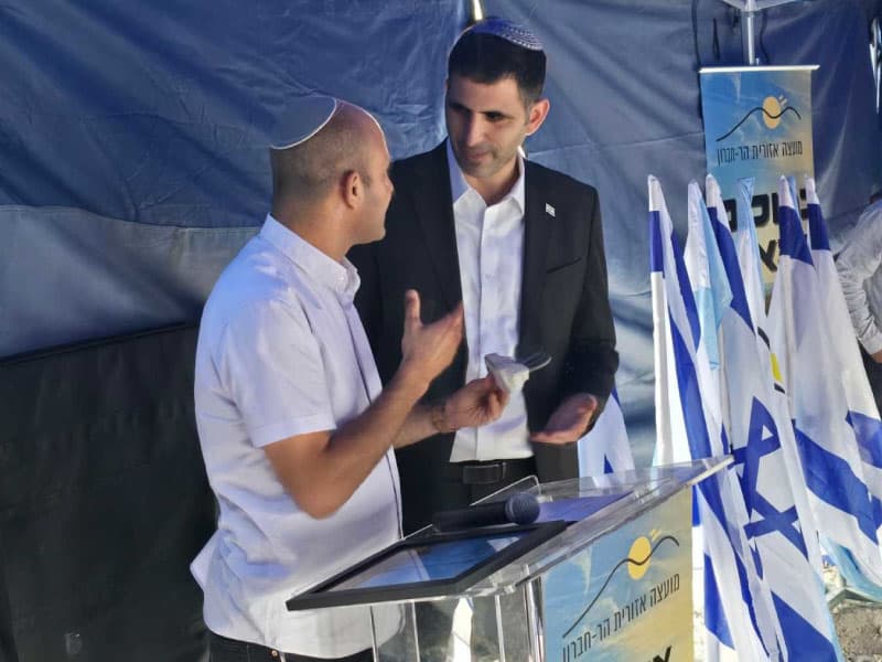 מהפכת התקשורת מגיעה לכביש 35: תורן סלולרי חדש ישפר את הקליטה באזור